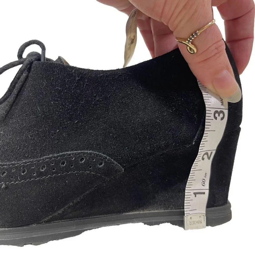 Ellen Tracy Active Women's Black Wedge Suede shoes 7 EUC